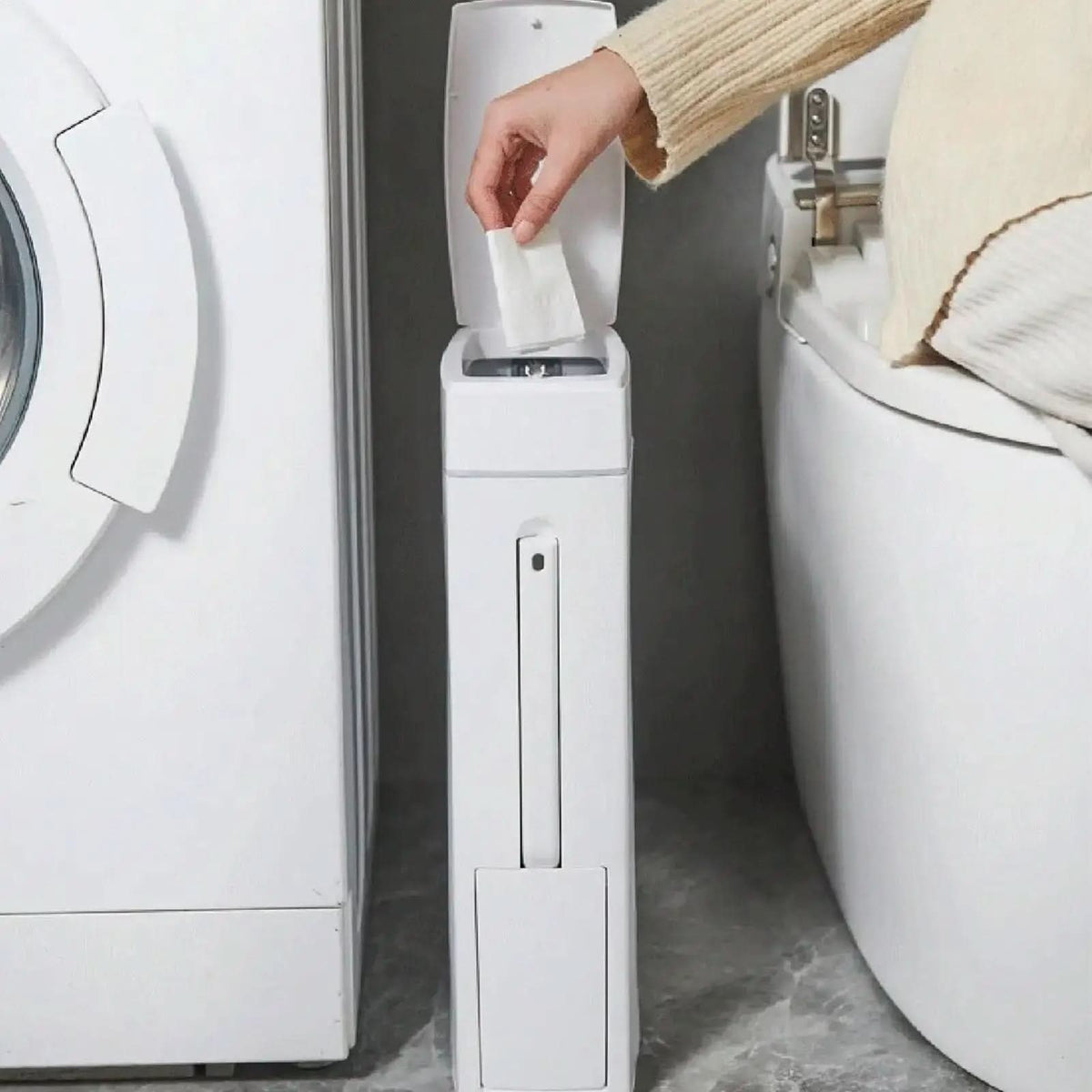 Poubelle de salle de bain étroite avec brosse WC intégrée